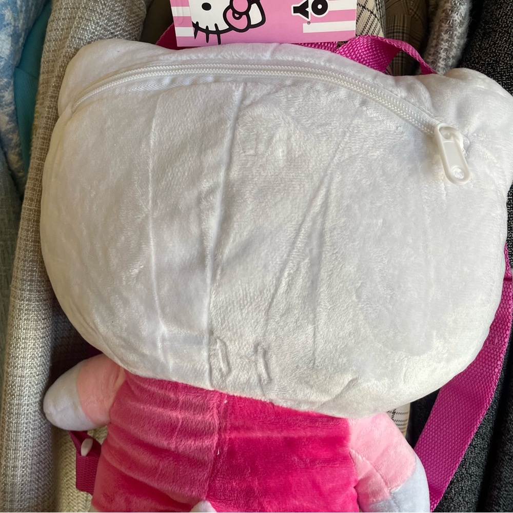 Sanrio Hello Kitty Backpack - Picture 4 of 7